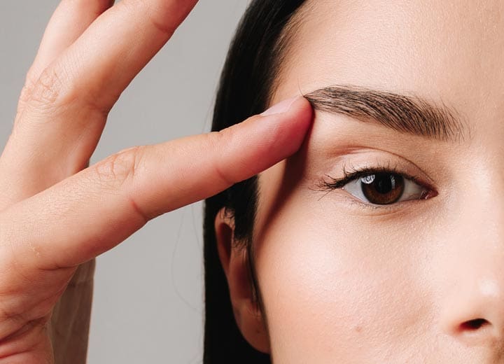 HR Plastic Sugery - Droopy eye brows