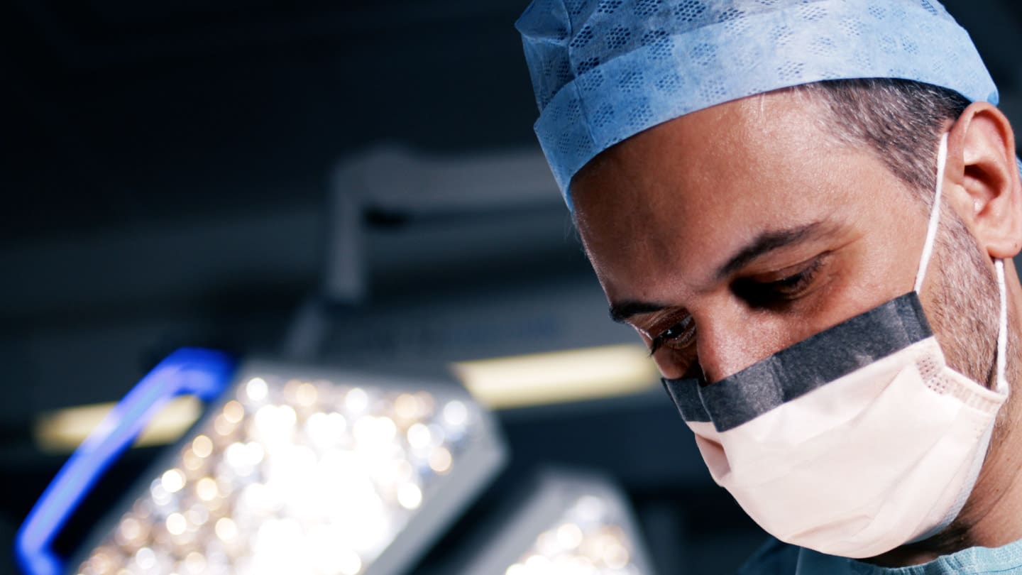 HR Plastic Surgery - About Mr Hyder Ridha